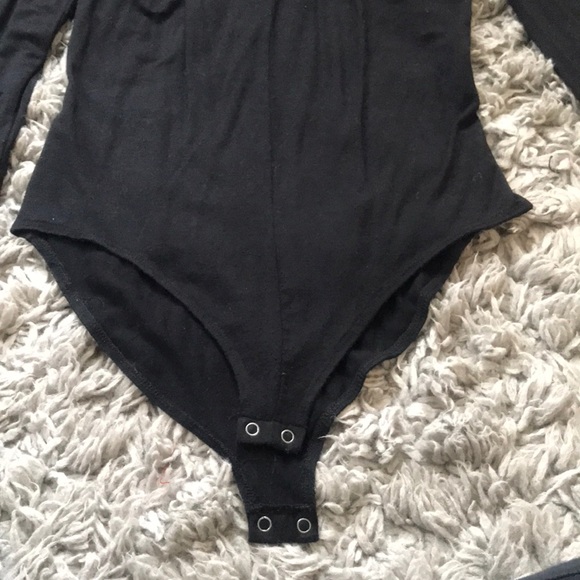 Forever 21 black long sleeve body suit - Picture 4 of 4